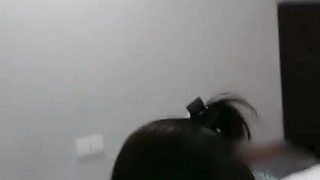 学生在硬核肛交场景中接受独眼怪物