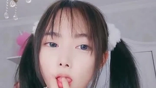 在房间打扑克又疼又叫声音真实我丈母娘露脸
