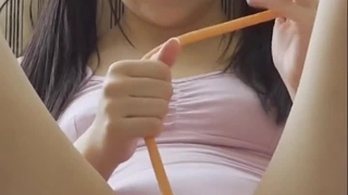 INSTAGRAM注册良家小少妇很听话，手撕黑丝
